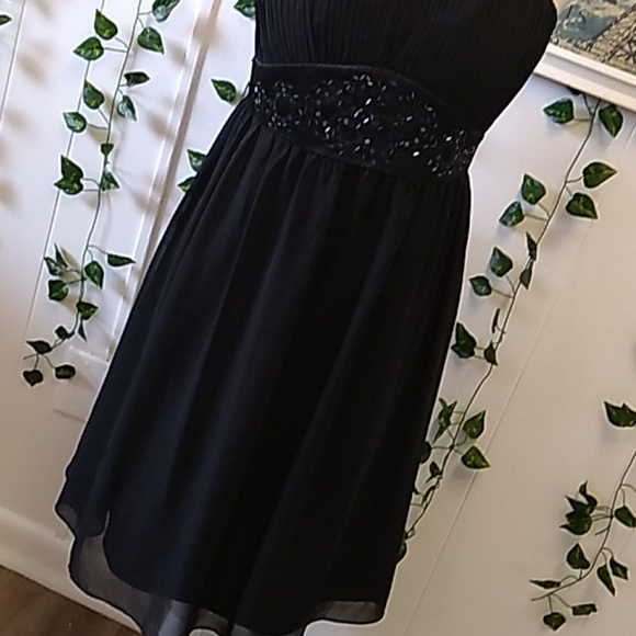 🦌🎄🎁 JONES WEAR BLACK CHIFFON COCKTAIL 🍹DRESS SZ 16 - Picture 3 of 13